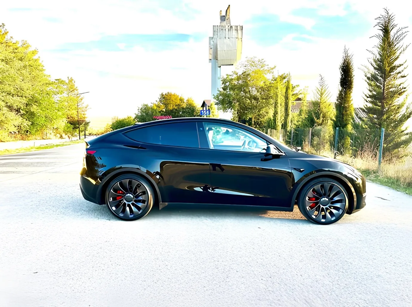 Tesla Model Y, 2.5 L, 2024 жазыңыз жыл, 58 000 km, Baku - Бағасы: 46 000 ₼ - Tunel.az