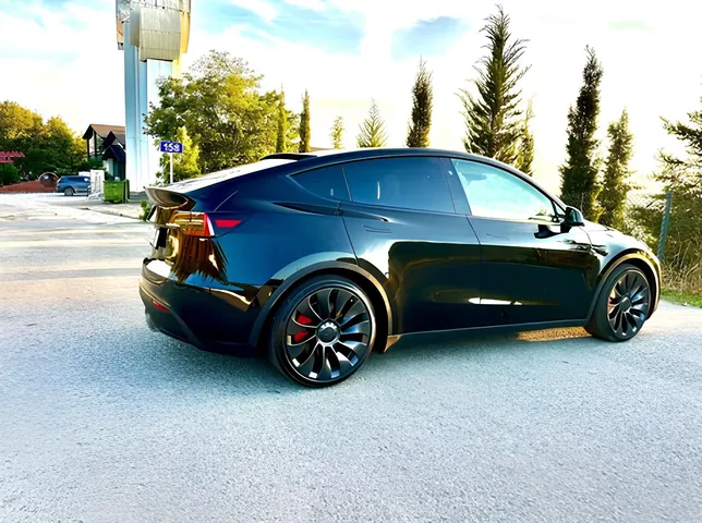 Tesla Model Y, 2.5 L, 2024 жазыңыз жыл, 58 000 km, Baku - Бағасы: 46 000 ₼ - Tunel.az