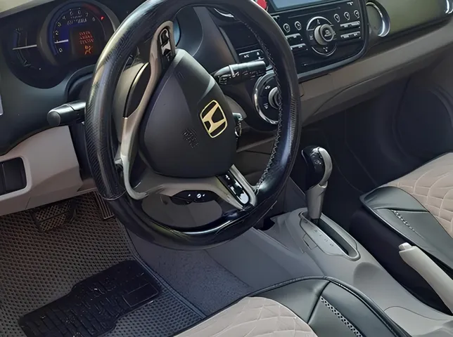 Honda Insight, 1.3 L, 2011 i̇l, 395 000 km, Bakı - Qiymət: 11 400 ₼ - Tunel.az