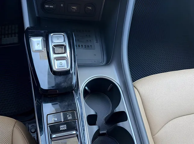 Hyundai Sonata, 1.6 L, 2023 год, 13 500 km, Баку - Цена: 44 900 ₼ - Tunel.az