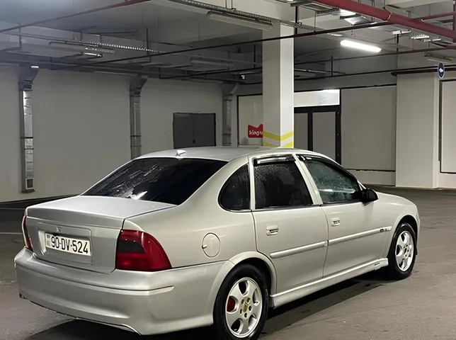 Opel Vectra, 1.8 L, 2000 წელი, 250 000 km, Baku - ფასი: 6 300 ₼ - Tunel.az