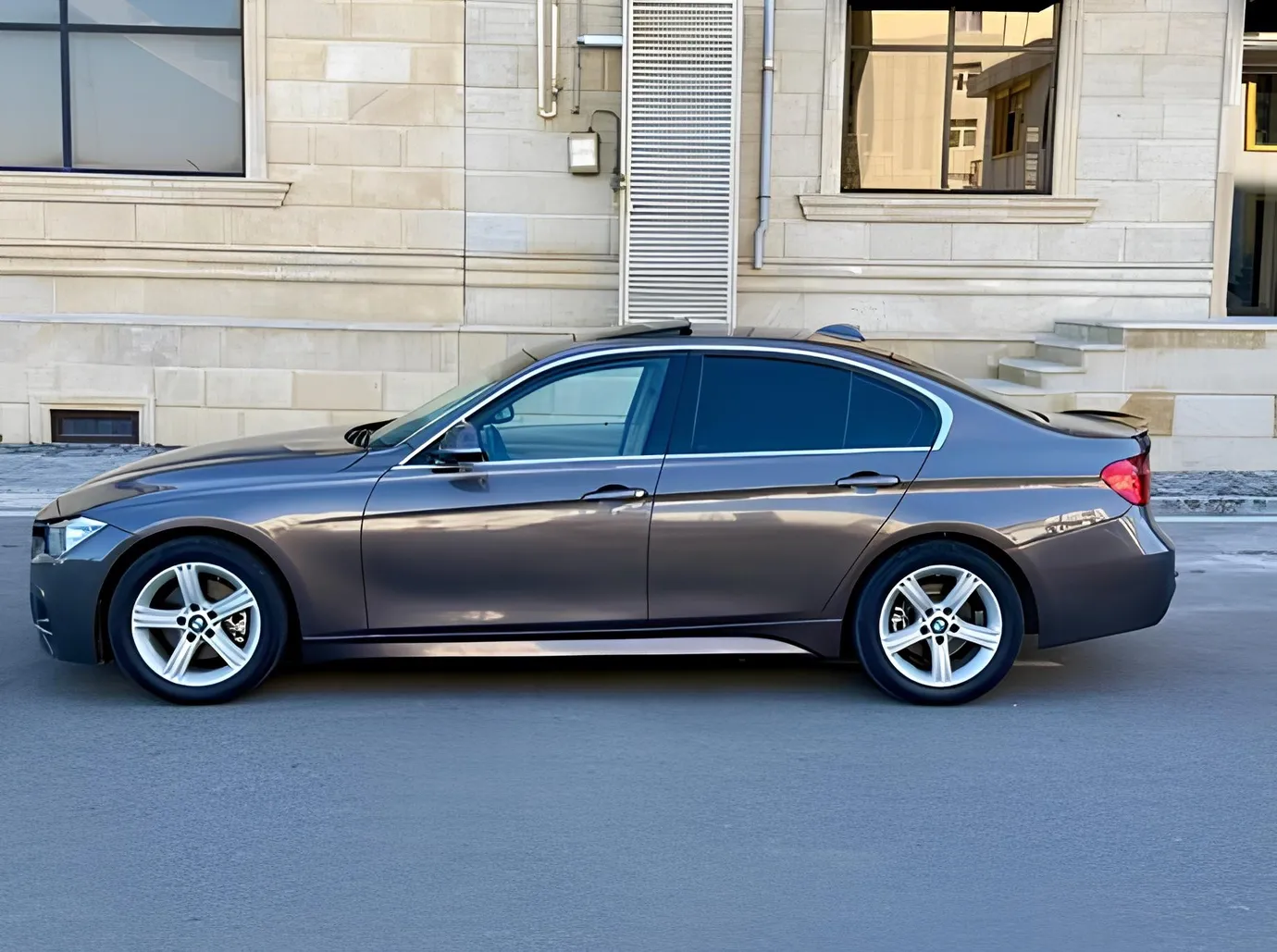 BMW 328, 2.0 L, 2012 год, 223 000 km, Баку - Цена: 18 800 ₼ - Tunel.az