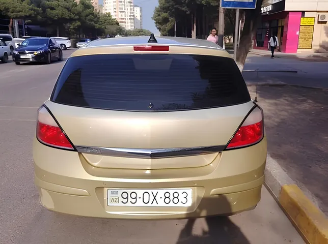 Opel Astra, 1.4 L, 2004 год, 240 000 km, Сумгаит - Цена: 9 600 ₼ - Tunel.az