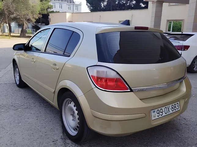 Opel Astra, 1.4 L, 2004 год, 240 000 km, Сумгаит - Цена: 9 600 ₼ - Tunel.az