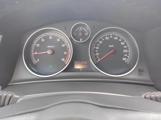 Opel Astra, 1.4 L, 2004 год, 240 000 km, Сумгаит - Цена: 9 600 ₼ - Tunel.az