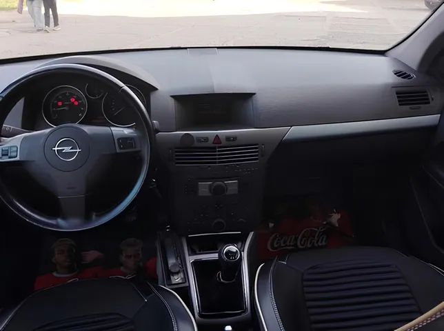 Opel Astra, 1.4 L, 2004 год, 240 000 km, Сумгаит - Цена: 9 600 ₼ - Tunel.az