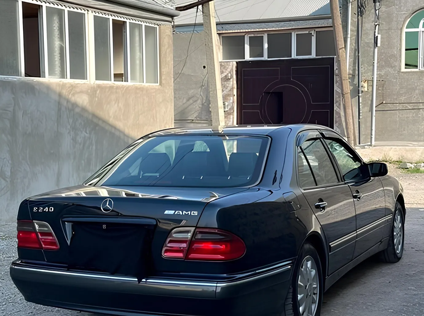 Mercedes E 240, 2.4 L, 1999 año, 337 000 km, Ganja - Precio: 13 800 ₼ - Tunel.az