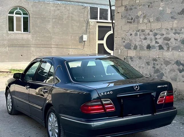 Mercedes E 240, 2.4 L, 1999 año, 337 000 km, Ganja - Precio: 13 800 ₼ - Tunel.az