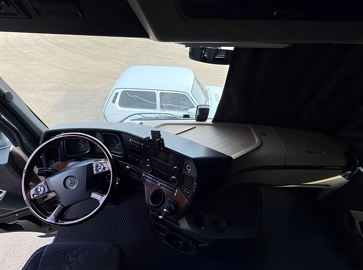 Mercedes Actros 1842, 13.0 L, 2013 i̇l, 1 000 000 km, Bakı - Qiymət: 60 000 ₼ - Tunel.az
