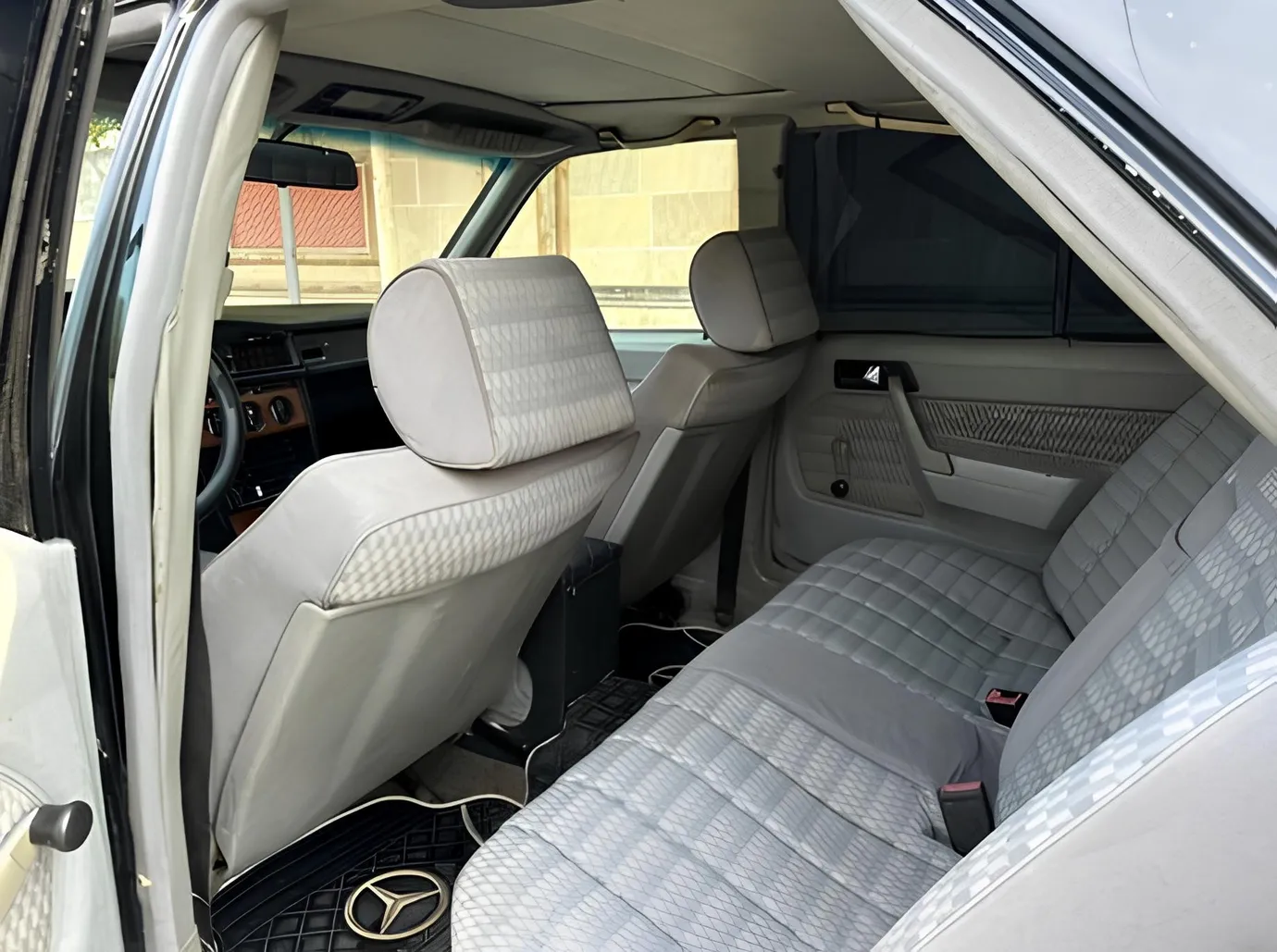 Mercedes 190, 2.0 L, 1991 year, 300 000 km, Ujar - Price: 4 800 ₼ - Tunel.az