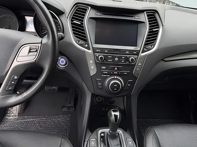 Hyundai Santa Fe, 2.0 L, 2017 yil, 157 000 km, Baku - Narxi: 30 800 ₼ - Tunel.az