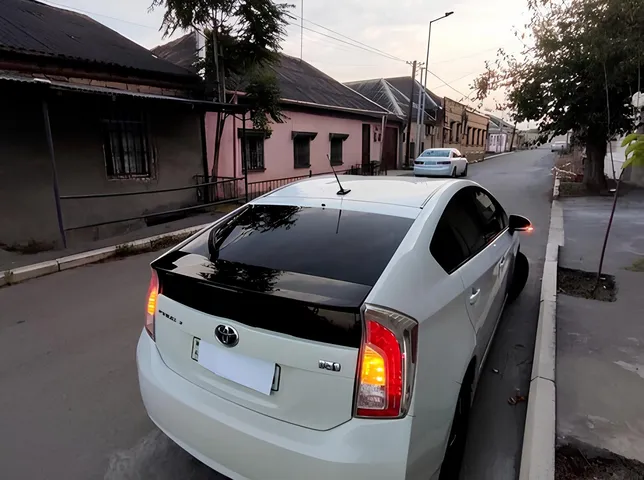 Toyota Prius, 1.8 L, 2012 წელი, 317 041 km, Ganja - ფასი: 17 500 ₼ - Tunel.az