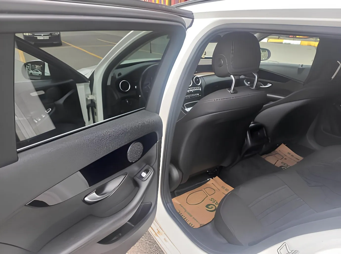 Mercedes C 200 d, 1.6 L, 2015 year, 204 000 km, Baku - Price: 22 000 ₼ - Tunel.az