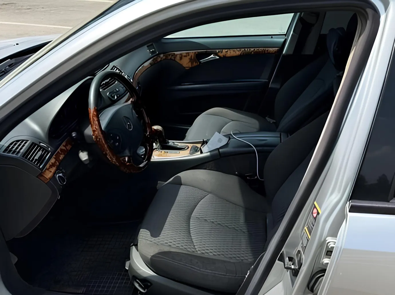 Mercedes E 220, 2.2 L, 2004 i̇l, 315 000 km, Gəncə - Qiymət: 13 500 ₼ - Tunel.az