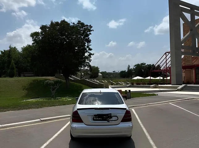 Mercedes E 220, 2.2 L, 2004 i̇l, 315 000 km, Gəncə - Qiymət: 13 500 ₼ - Tunel.az