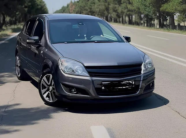 Opel Astra, 1.4 L, 2009 год, 378 000 km, Гянджа - Цена: 10 800 ₼ - Tunel.az
