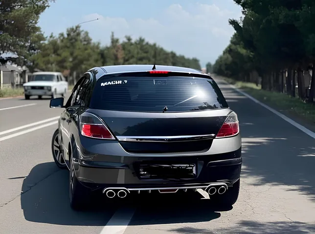 Opel Astra, 1.4 L, 2009 год, 378 000 km, Гянджа - Цена: 10 800 ₼ - Tunel.az