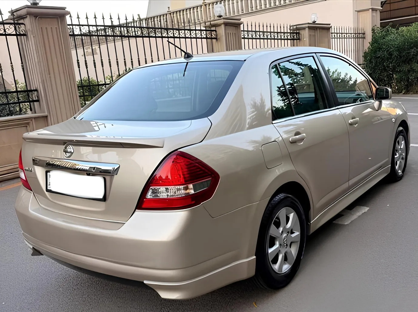 Nissan Tiida, 1.6 L, 2008 год, 169 000 km, Баку - Цена: 13 900 ₼ - Tunel.az