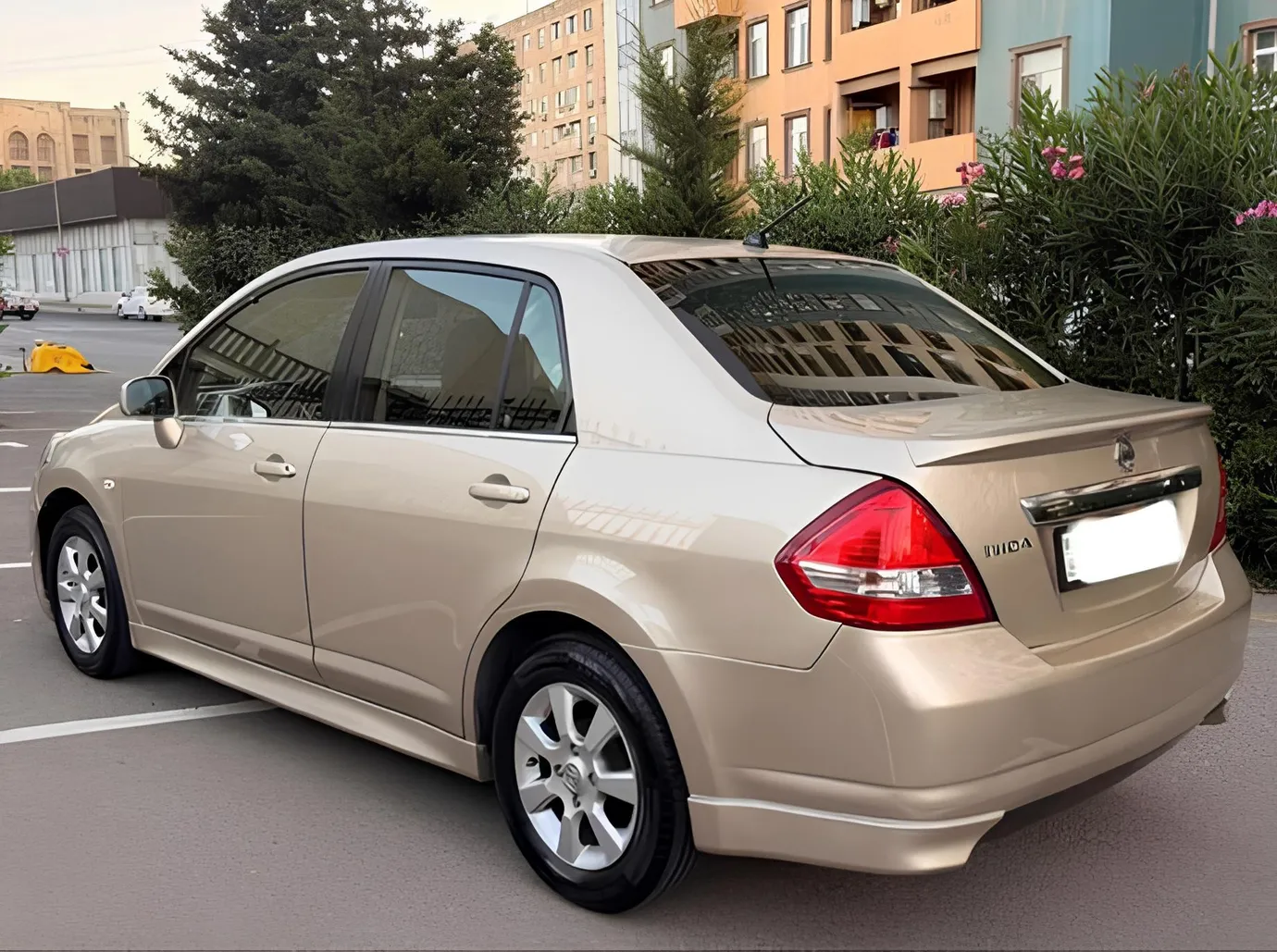 Nissan Tiida, 1.6 L, 2008 год, 169 000 km, Баку - Цена: 13 900 ₼ - Tunel.az