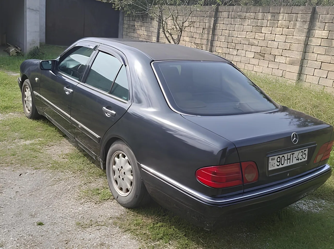 Mercedes E 230, 2.3 L, 1997 i̇l, 236 201 km, Astara - Qiymət: 8 800 ₼ - Tunel.az