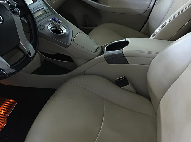 Toyota Prius, 1.8 L, 2014 წელი, 349 000 km, Baku - ფასი: 17 200 ₼ - Tunel.az