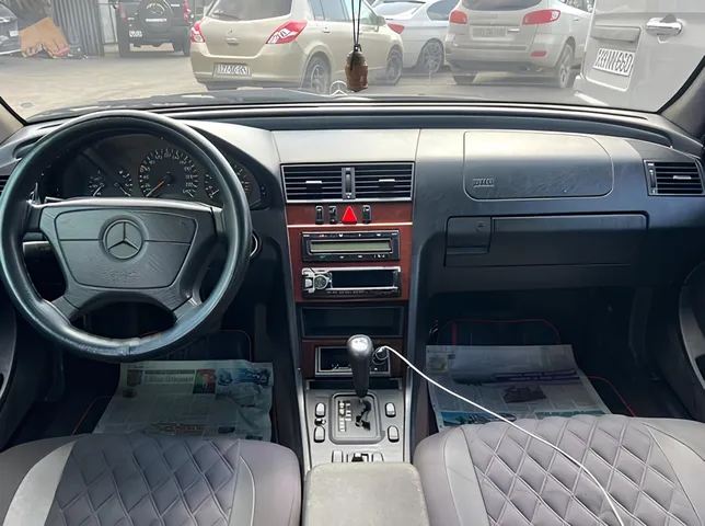 Mercedes C 200, 2.0 L, 1997 year, 330 000 km, Baku - Price: 9 700 ₼ - Tunel.az