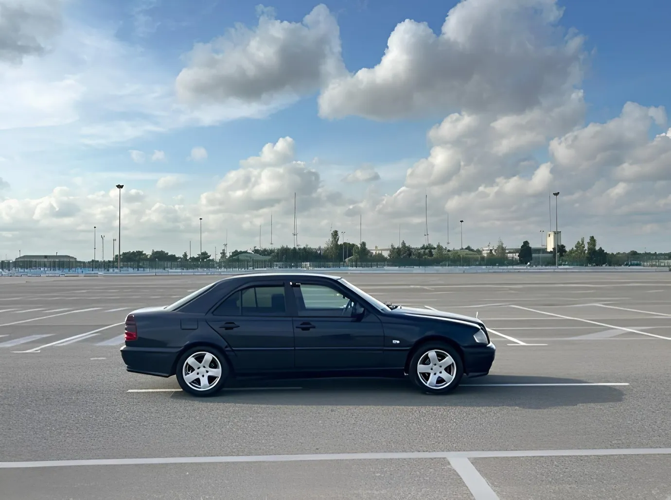 Mercedes C 200, 2.0 L, 1997 year, 330 000 km, Baku - Price: 9 700 ₼ - Tunel.az