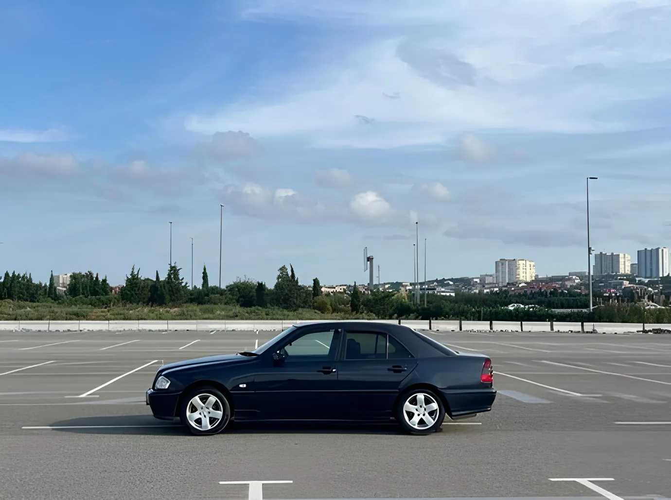 Mercedes C 200, 2.0 L, 1997 year, 330 000 km, Baku - Price: 9 700 ₼ - Tunel.az