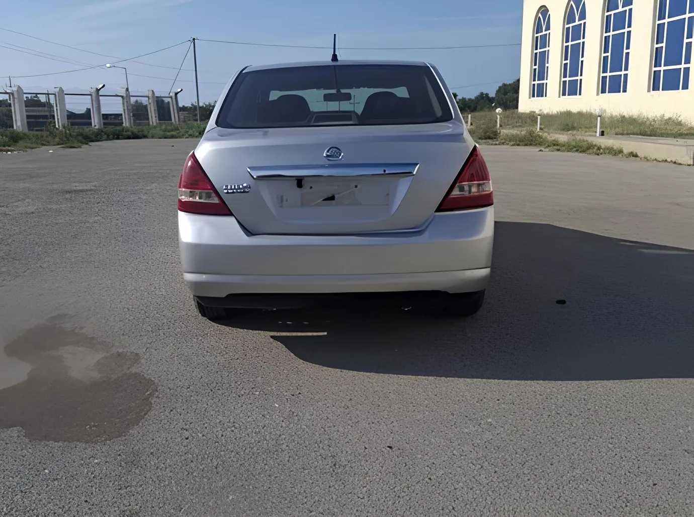Nissan Tiida, 1.5 L, 2011 ano, 250 000 km, Baku - Preço: 11 300 ₼ - Tunel.az