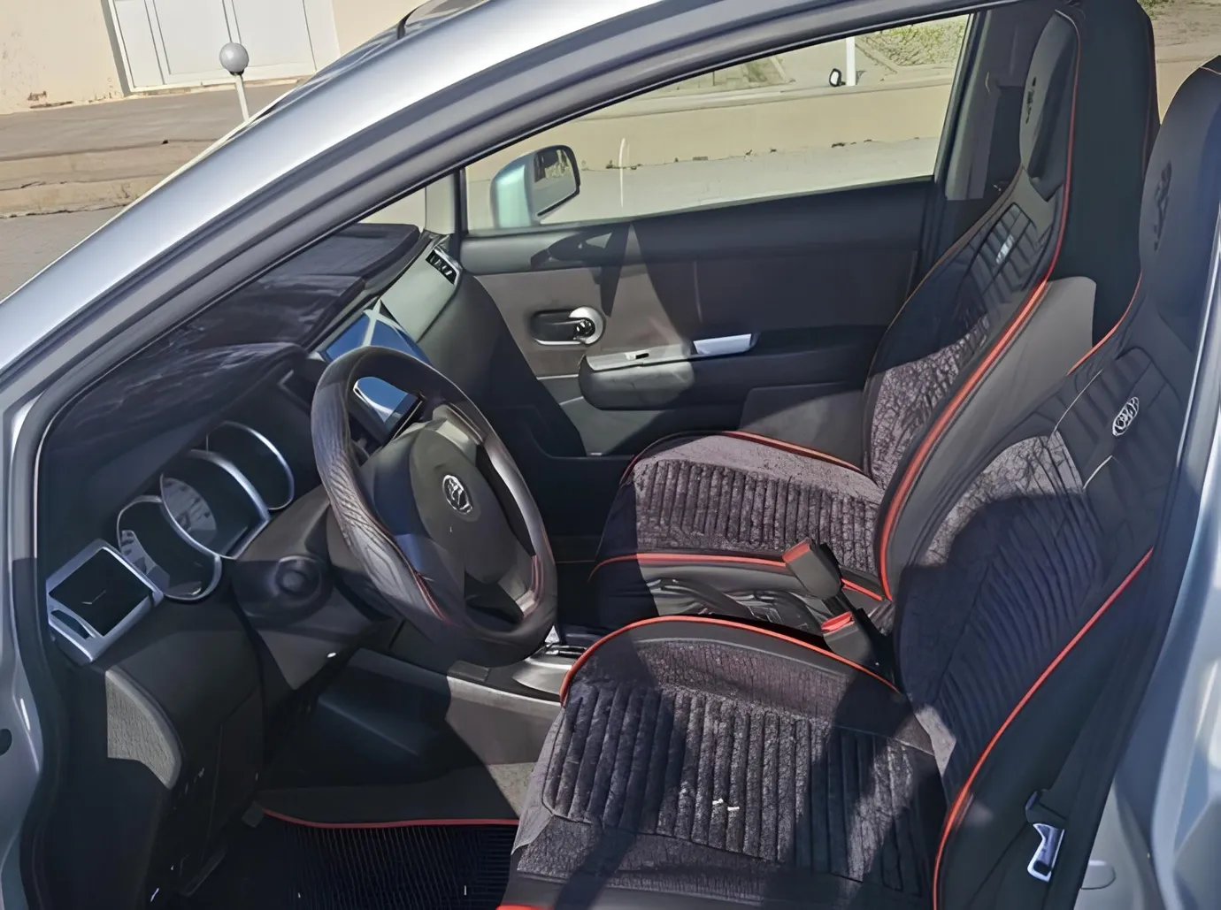 Nissan Tiida, 1.5 L, 2011 ano, 250 000 km, Baku - Preço: 11 300 ₼ - Tunel.az