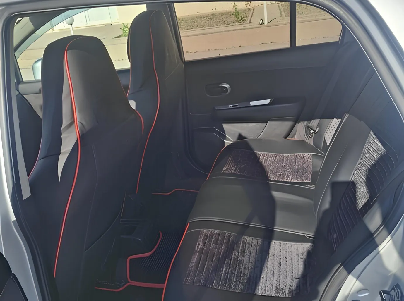 Nissan Tiida, 1.5 L, 2011 ano, 250 000 km, Baku - Preço: 11 300 ₼ - Tunel.az