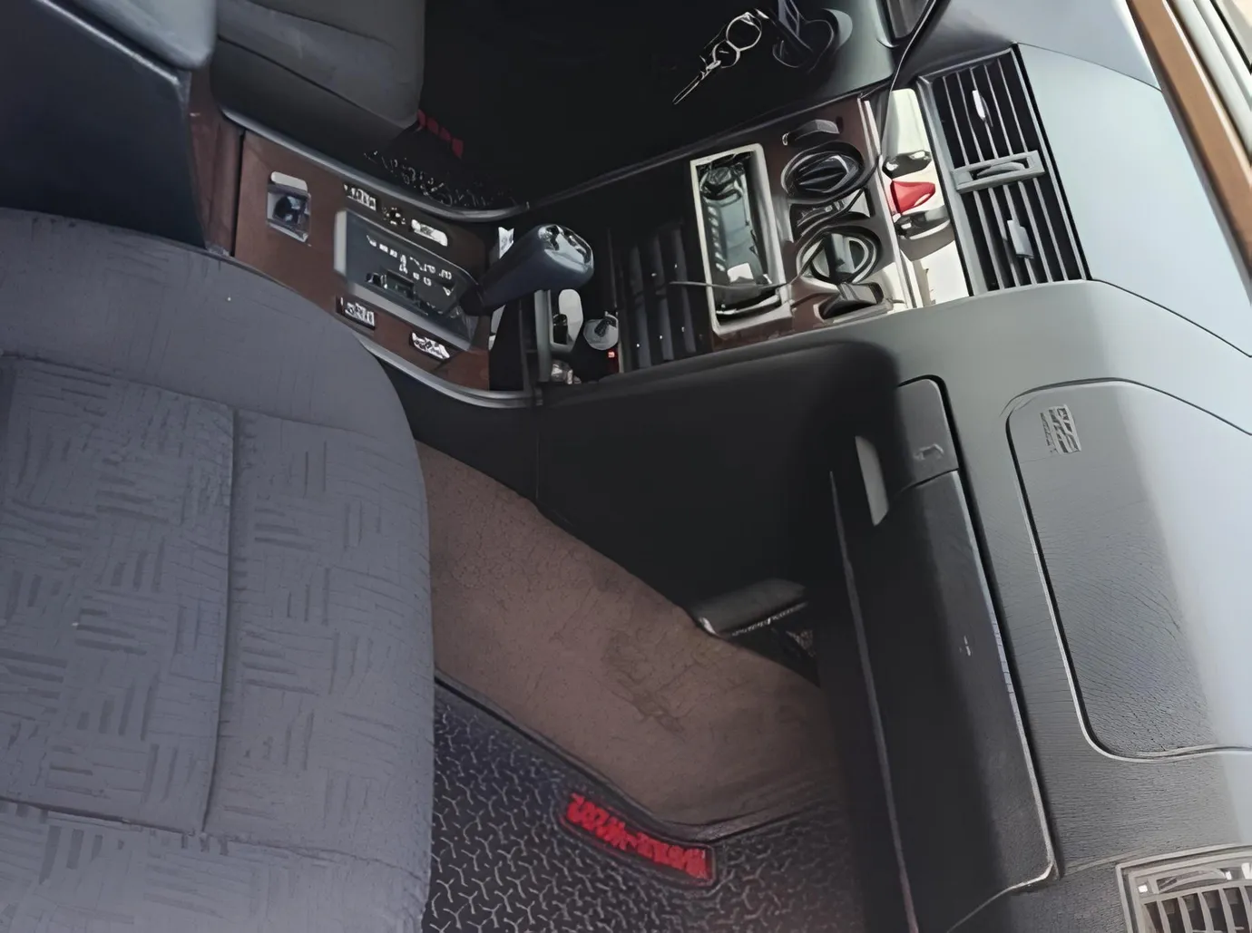 Mercedes C 180, 1.8 L, 1997 year, 298 400 km, Lankaran - Price: 9 900 ₼ - Tunel.az