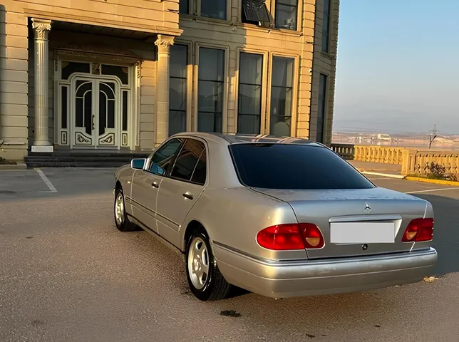 Mercedes E 200, 2.0 L, 1995 year, 460 000 km, Baku - Price: 7 400 ₼ - Tunel.az
