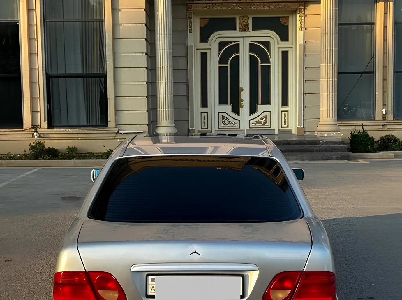 Mercedes E 200, 2.0 L, 1995 year, 460 000 km, Baku - Price: 7 400 ₼ - Tunel.az