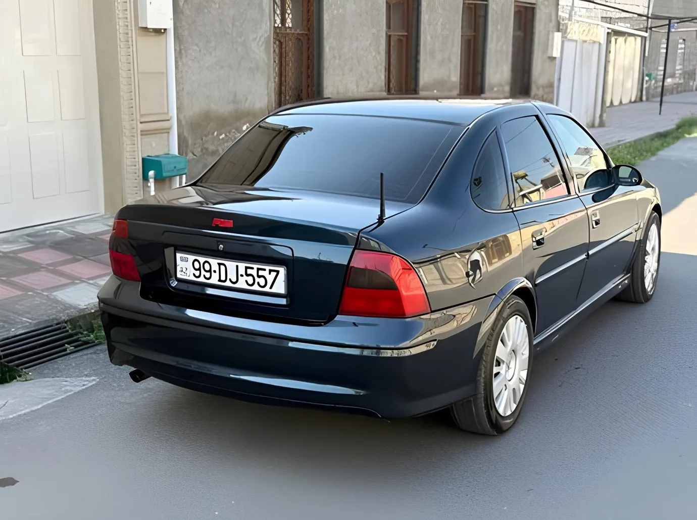Opel Vectra, 1.6 L, 1999 год, 349 000 km, Газах - Цена: 6 500 ₼ - Tunel.az