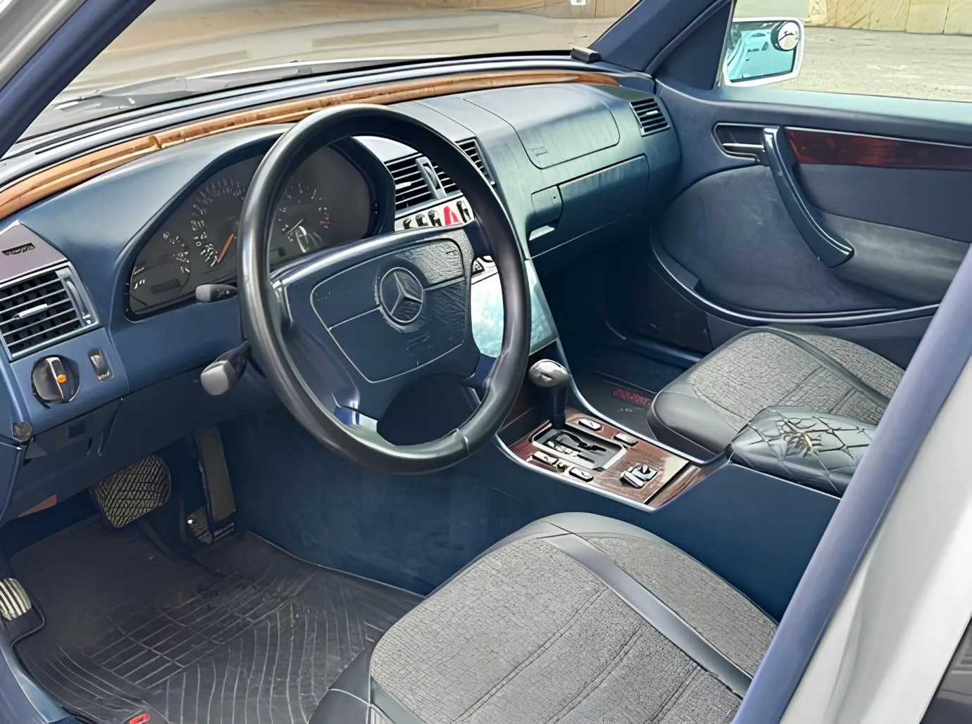 Mercedes C 240, 2.4 L, 1998 year, 348 888 km, Baku - Price: 9 000 ₼ - Tunel.az