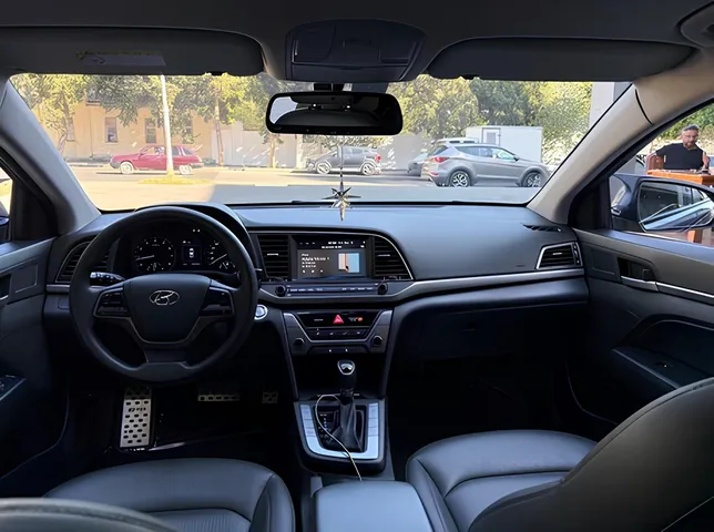 Hyundai Avante, 1.6 L, 2018 год, 200 000 km, Мингечаур - Цена: 24 000 ₼ - Tunel.az