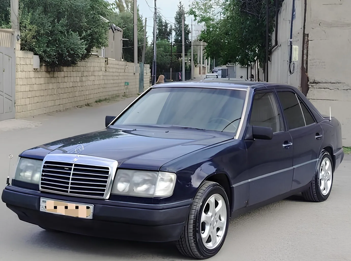 Mercedes 200, 2.0 L, 1991 год, 415 233 km, Сумгаит - Цена: 4 900 ₼ - Tunel.az