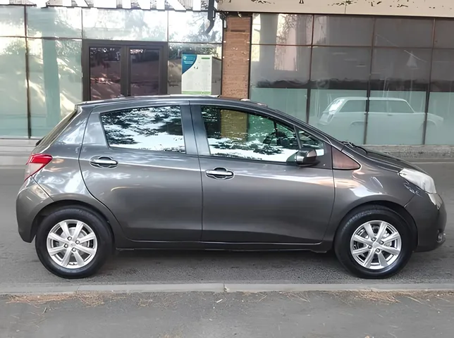 Toyota Yaris, 1.5 L, 2012 i̇l, 350 000 km, Bakı - Qiymət: 12 800 ₼ - Tunel.az