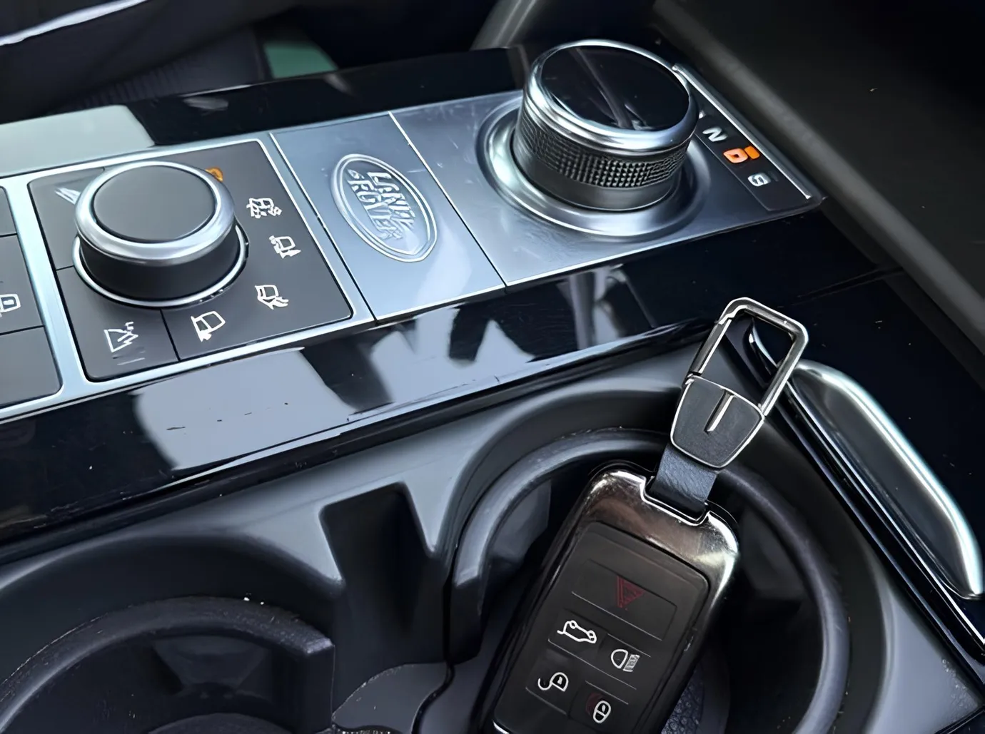 Land Rover Discovery, 3.0 L, 2020 წელი, 132 597 km, Baku - ფასი: 52 900 ₼ - Tunel.az