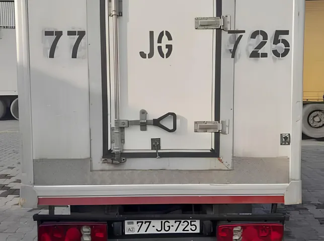 Mitsubishi Fuso Canter, 3.0 L, 2013 año, 384 994 km, Baku - Precio: 20 000 ₼ - Tunel.az