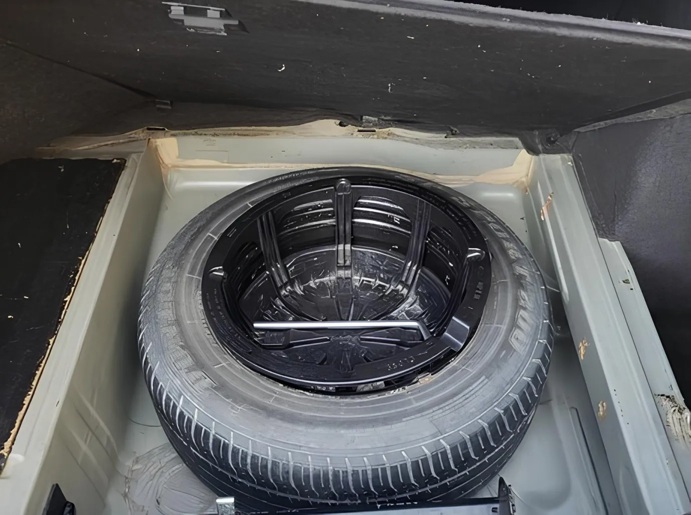 Mercedes E 240, 2.4 L, 1998 год, 290 110 km, Сумгаит - Цена: 12 500 ₼ - Tunel.az