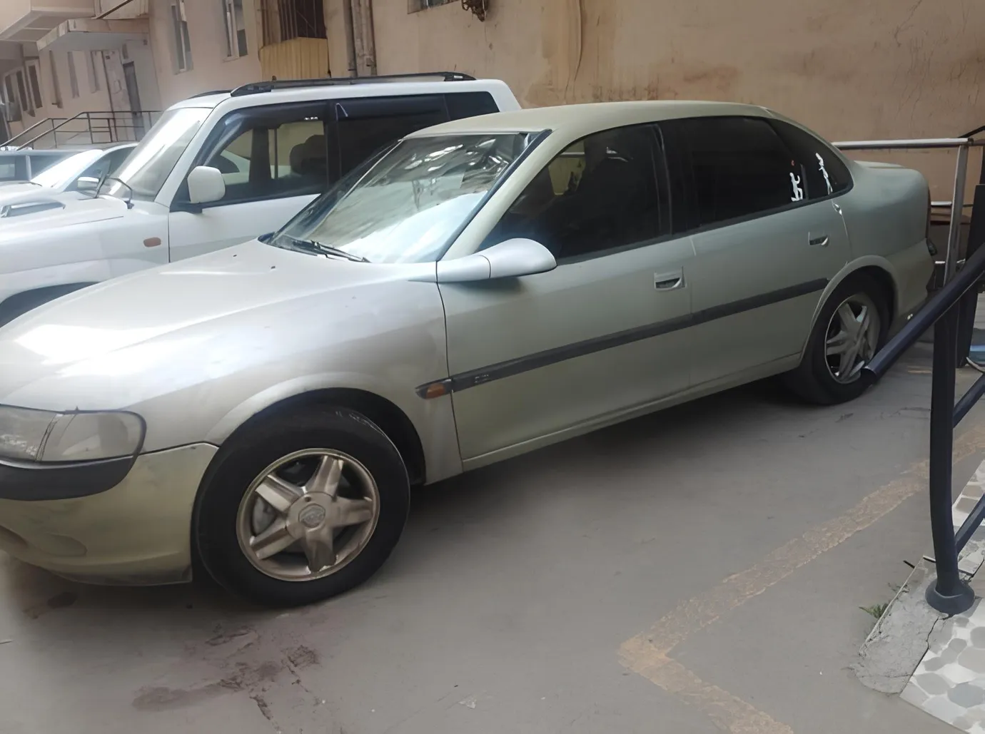 Opel Vectra, 2.0 L, 1997 წელი, 354 625 km, Baku - ფასი: 4 400 ₼ - Tunel.az