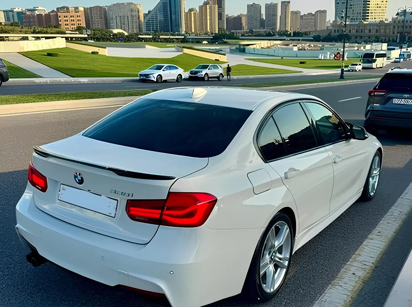 BMW 330, 2.0 L, 2018 год, 72 000 km, Баку - Цена: 33 500 ₼ - Tunel.az