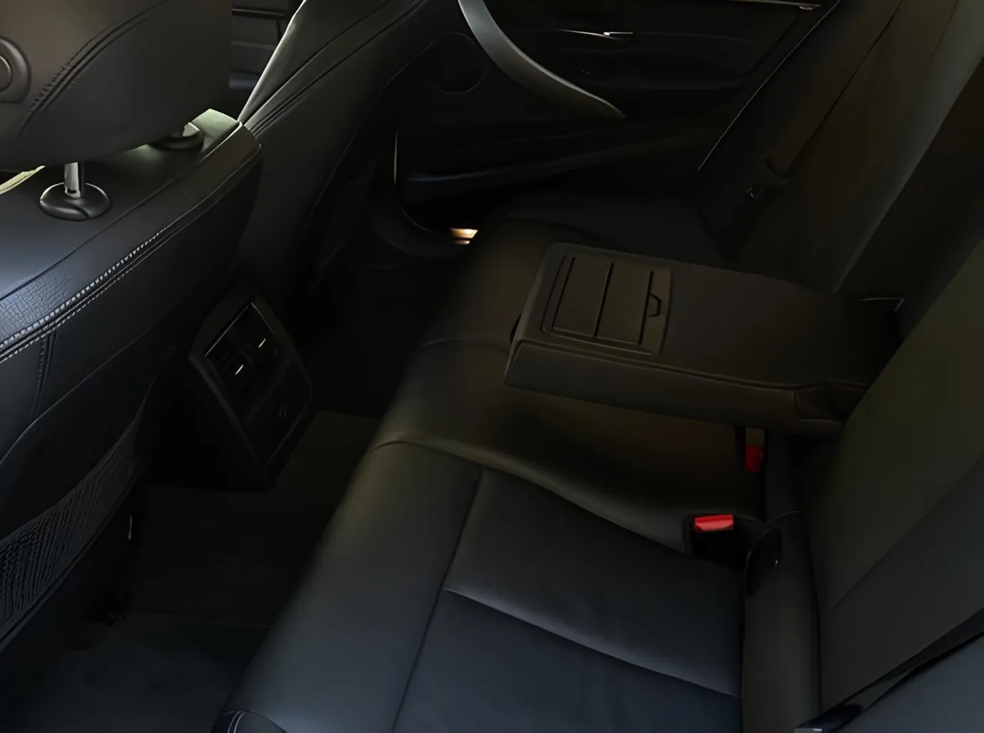 BMW 330, 2.0 L, 2018 год, 72 000 km, Баку - Цена: 33 500 ₼ - Tunel.az