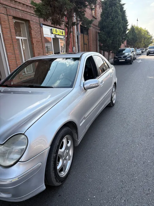 Mercedes C 200, 2.2 L, 2001 year, 500 000 km, Ganja - Price: 8 500 ₼ - Tunel.az