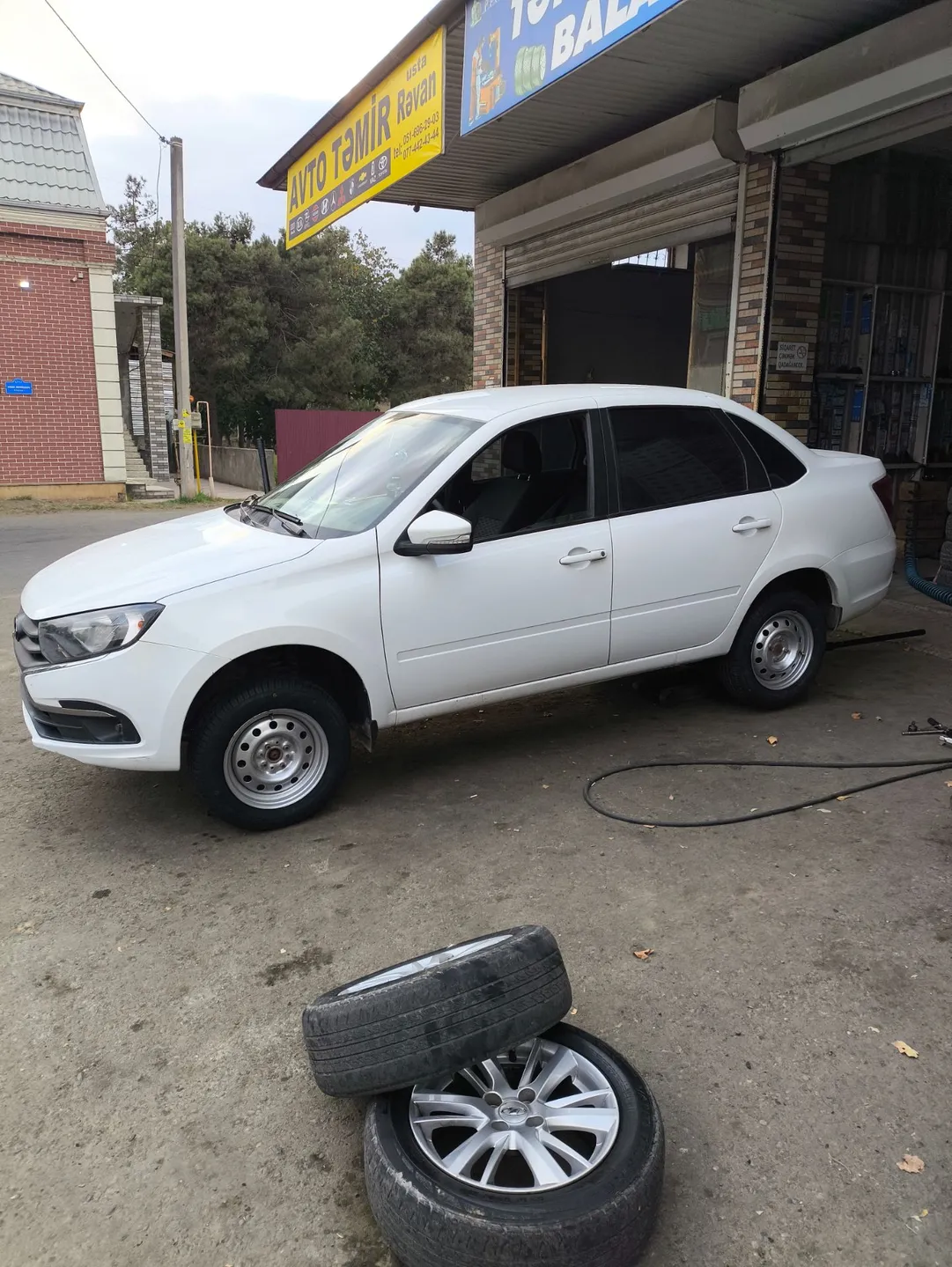 LADA (VAZ) Granta, 1.6 L, 2024 жазыңыз жыл, 148 300 km, Baku - Бағасы: 18 300 ₼ - Tunel.az
