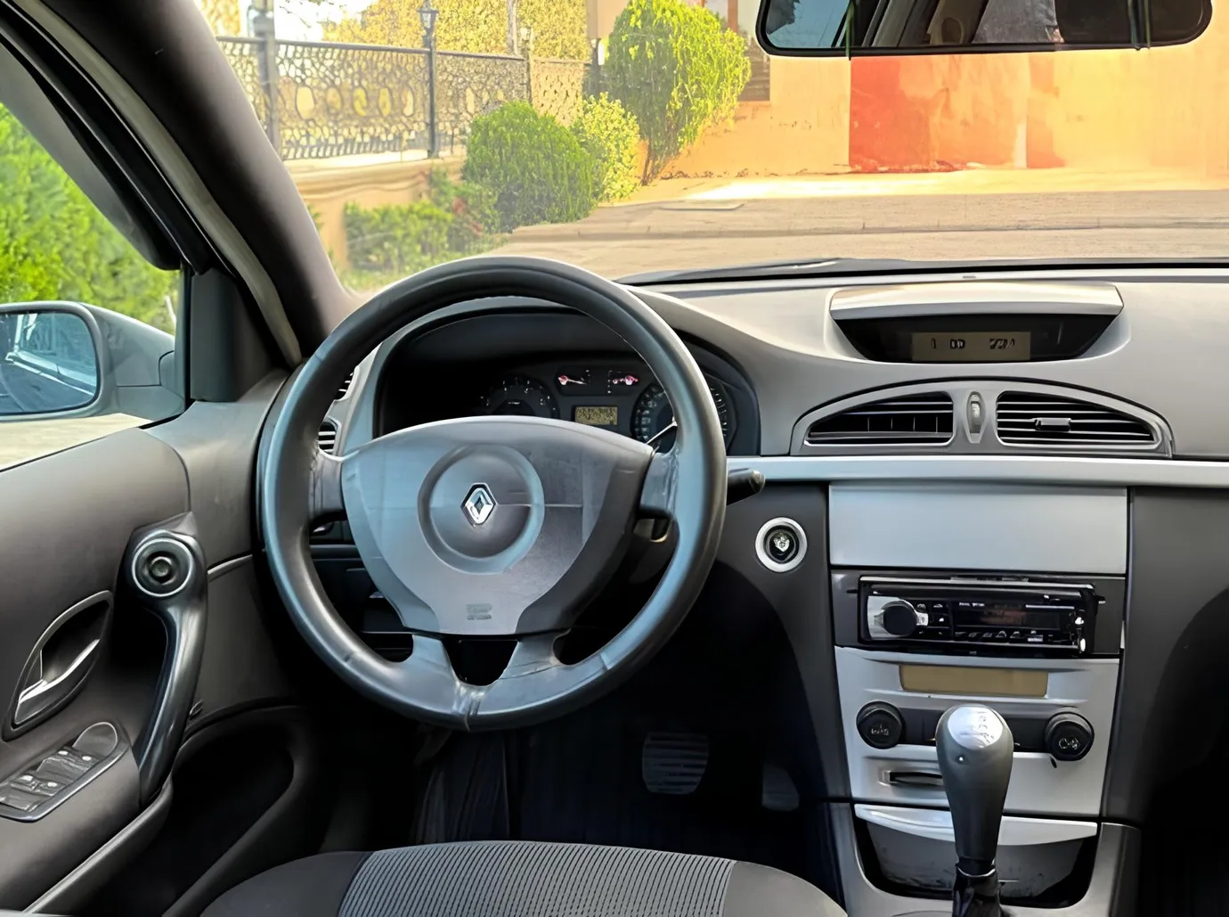 Renault Laguna, 2.0 L, 2007 год, 298 200 km, Баку - Цена: 5 700 ₼ - Tunel.az