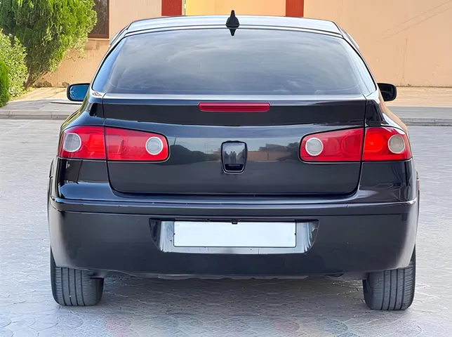 Renault Laguna, 2.0 L, 2007 год, 298 200 km, Баку - Цена: 5 700 ₼ - Tunel.az