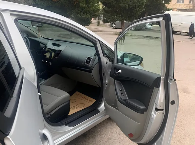 Kia Forte, 1.8 L, 2015 год, 156 106 km, Баку - Цена: 18 500 ₼ - Tunel.az